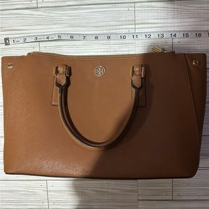 Tory Burch Tote purse